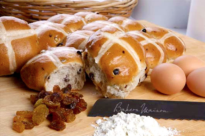 Bakers Maison - Hot Cross Buns