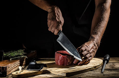 Goodman Fielder - Knife Experts Reveal Tips for Buying New Knives