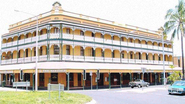 https://www.hospitalitydirectory.com.au/images/industry_news_images/2023/November/Footy.gif
