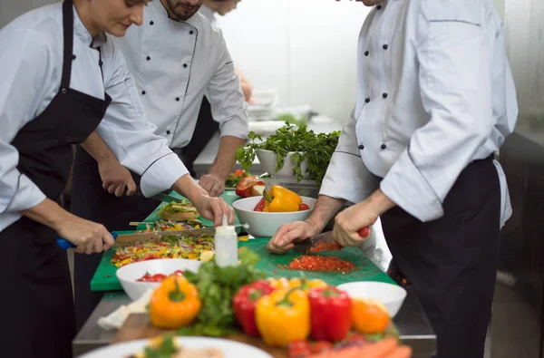 https://www.hospitalitydirectory.com.au/images/industry_news_images/2025/6_June/Catering.jpg