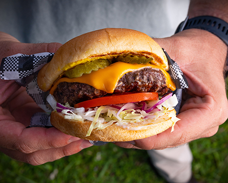 https://www.hospitalitydirectory.com.au/images/product_images/Few-and-Far/Product-News/2024/2024Jul18_Great-Burger-Debate/Few-and-Far_Burger-Debate1.jpg