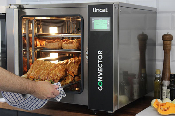 https://www.hospitalitydirectory.com.au/images/product_images/Middleby/Product-News/2026/2026Jun16_Lincat/Middleby_Lincat1.jpg
