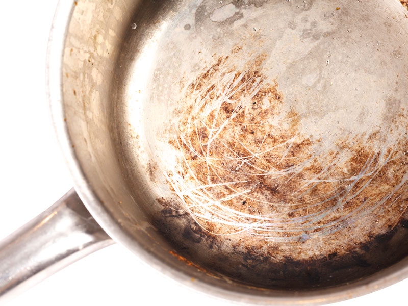 https://www.hospitalitydirectory.com.au/images/product_images/Oz_Tank/Product_News/2024/2024Jun13_Before-and-After/Oz-Tank_pan-cleaner-before.jpg