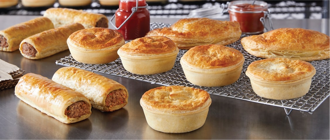https://www.hospitalitydirectory.com.au/images/product_images/Peerless-foods/Product-news/2023/2023Oct31_EOI-Pie-Base/pfs-banner-pastry-rolls.jpg