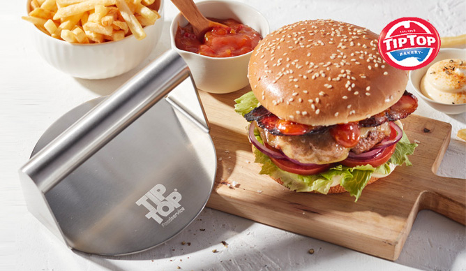 https://www.hospitalitydirectory.com.au/images/product_images/Tip-Top/Product-News/2025/2025Aug05_Patty-Press/Tip-Top_Burger-Press2.jpg
