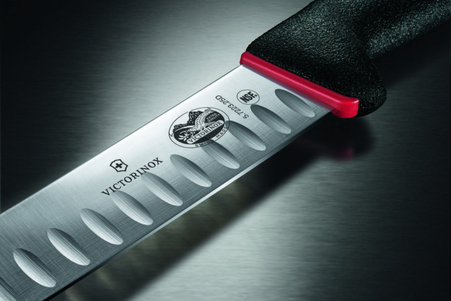 https://www.hospitalitydirectory.com.au/images/product_images/Victorinox/Product_News/2024/2024May01_Dual-Grip/Victorinox_Dual-Grip2.jpg