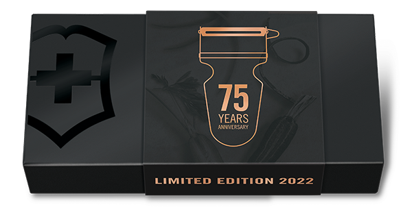 https://www.hospitalitydirectory.com.au/images/product_images/Victorinox/Product_News/2025/2025Sep25_Rex-Rose-Gold/Victorinox_Rose-Gold-Peerler2.png